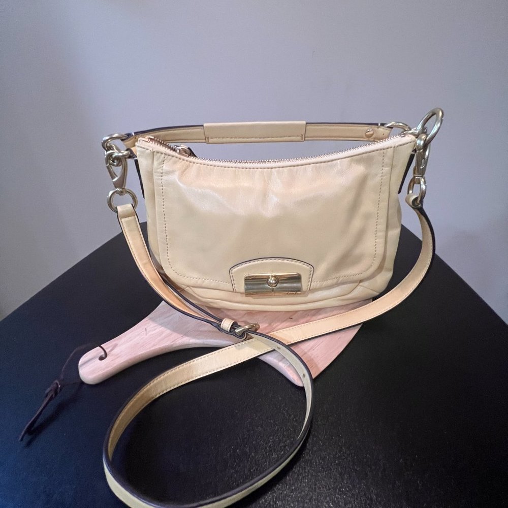 Coach Kristin shoulder/crossbody bag yellow leather - Picture 6 of 12